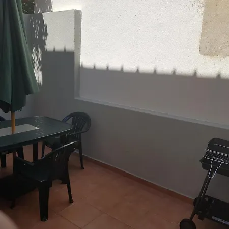Casa Ao Lado Do Metro